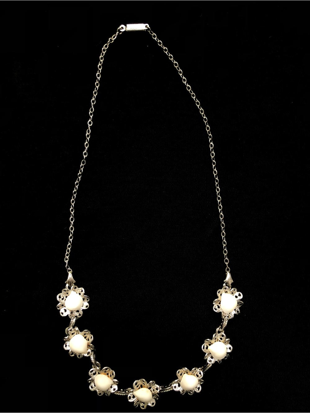 Vintage Floral Milk Glass Silver toned Necklace